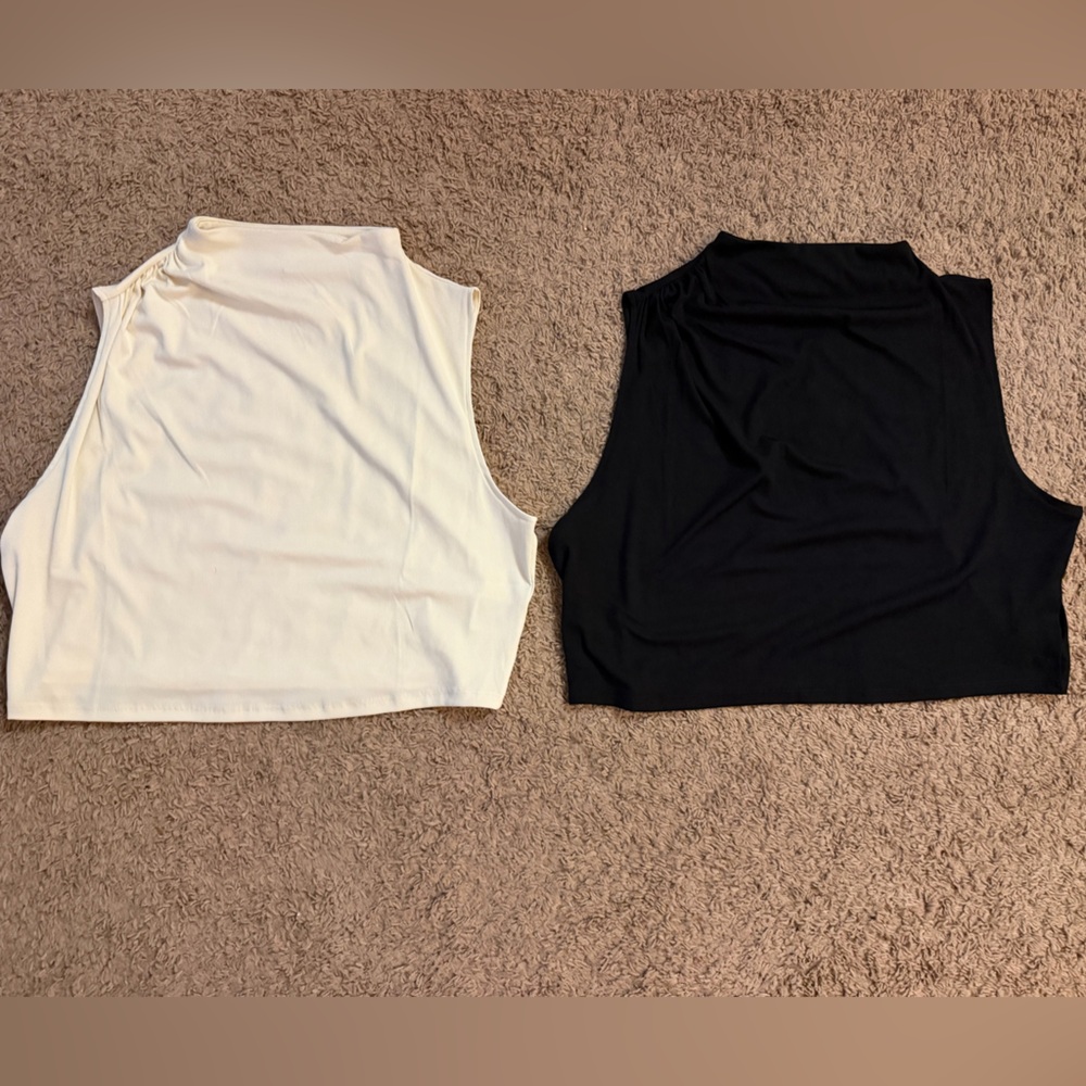 H&M Women’s Cropped Tank Tops — Black & White